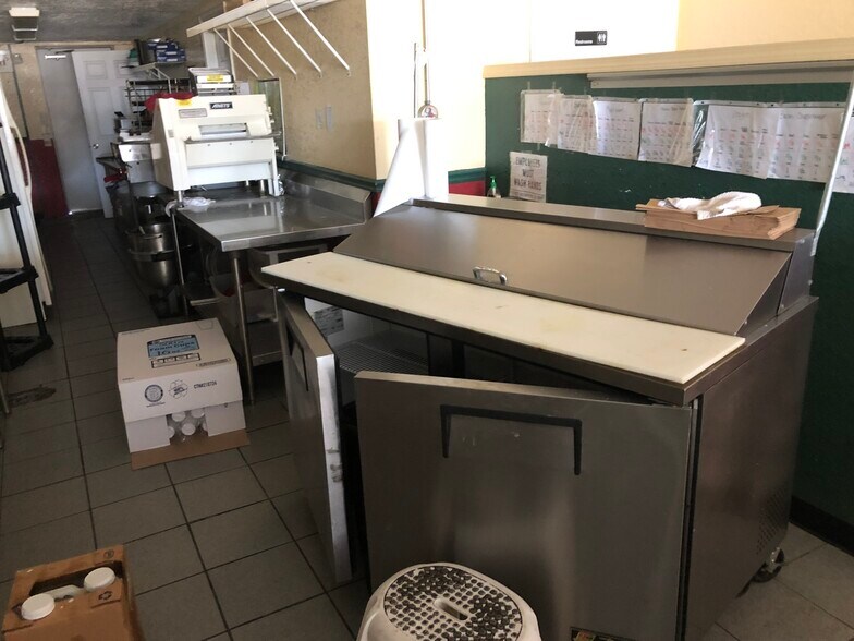 More Photos Of 210 E Main St, Newbern Restaurant For Lease