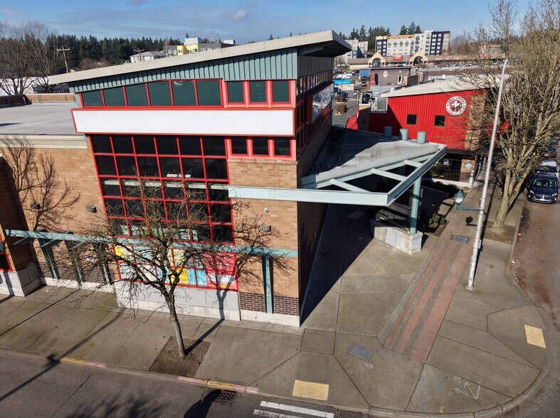 More Photos Of 12513 Lake City Way NE, Seattle General Retail For Sale