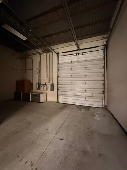 More Photos Of 725 E Bayley, Wichita Warehouse For Sale