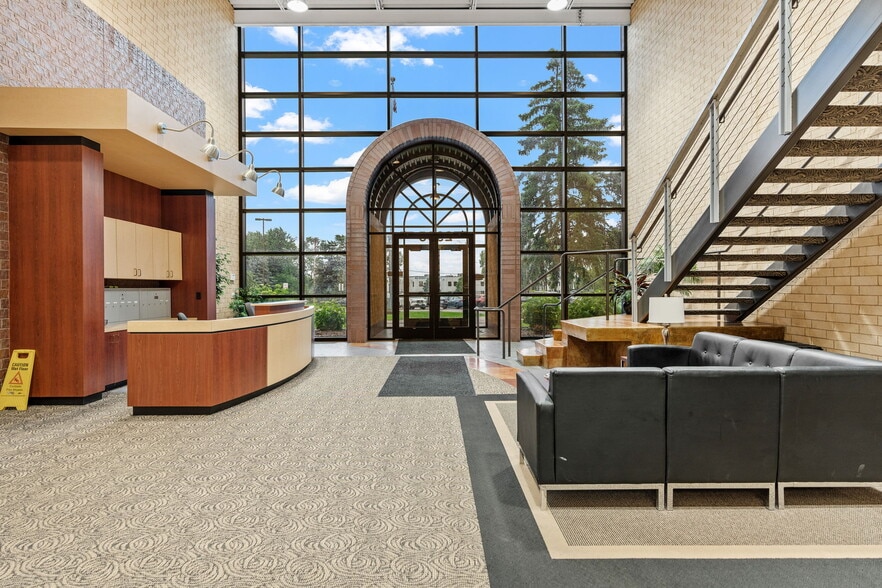 More Photos Of 2905 Lexington Ave S, Eagan Flex For Sale