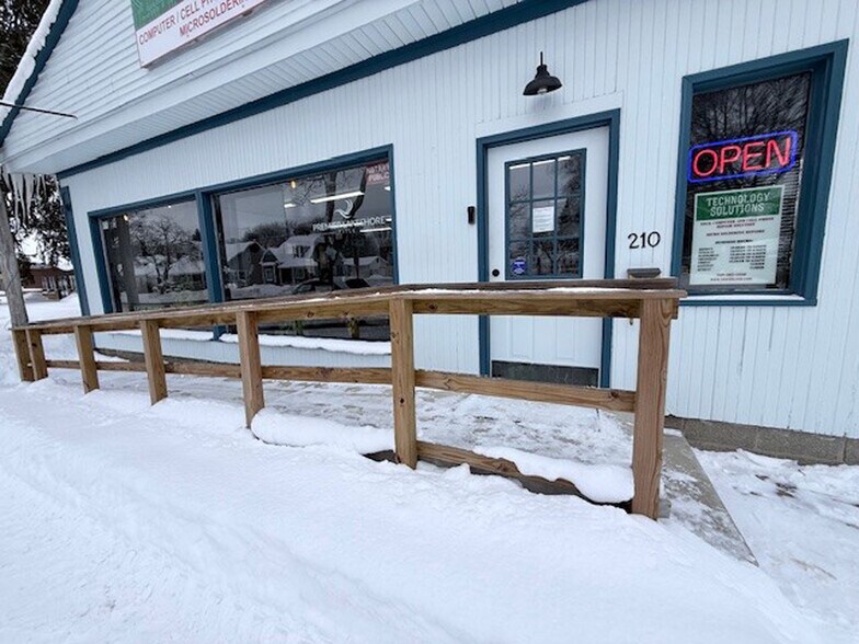 More Photos Of 210 S Main St, Wayland Freestanding For Lease