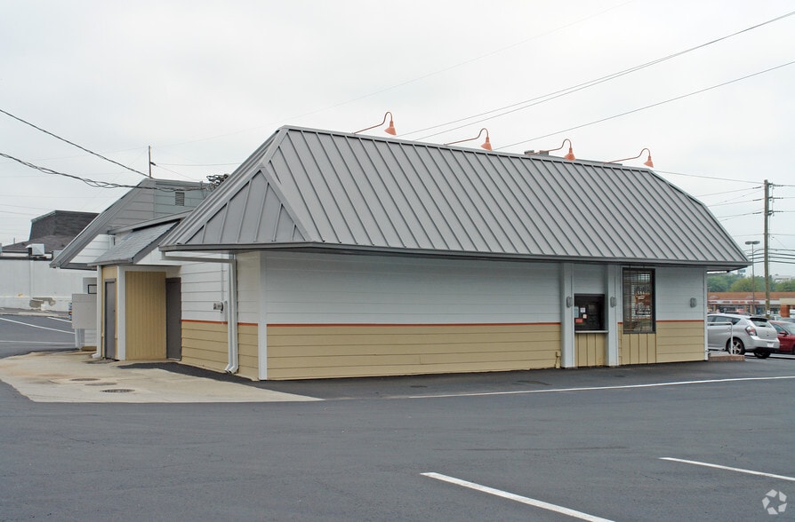 More Photos Of 2032 Montreal Rd, Tucker Fast Food For Sale