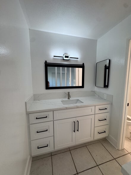 More Photos Of 1215 S Athena Way, Anaheim Apartments For Sale