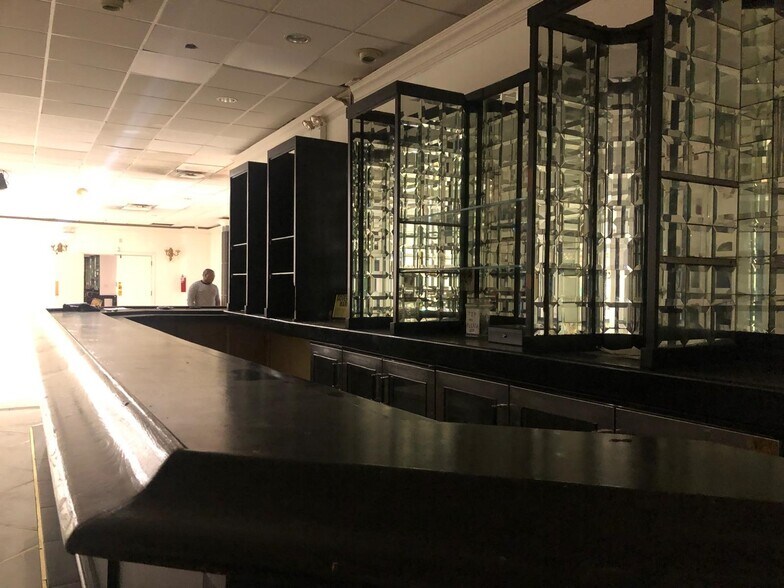 More Photos Of 1363-1372 Utica Ave, Brooklyn Storefront Retail Office For Lease