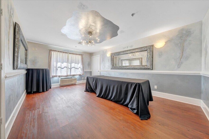 More Photos Of 812 E Main St, Bedford Lodge Meeting Hall For Sale