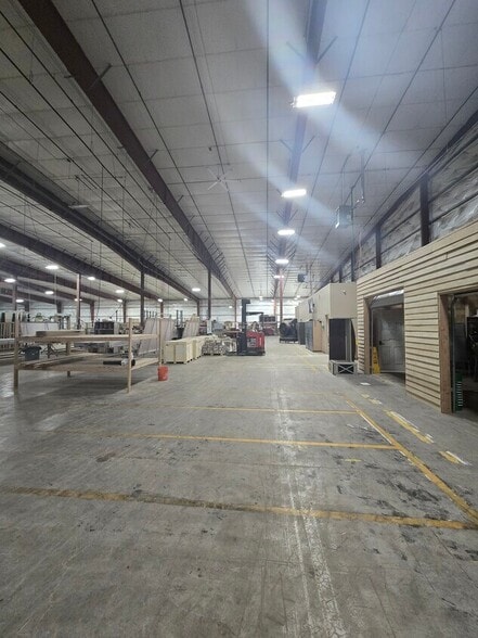 More Photos Of 5405 W Riverbend Ave, Post Falls Manufacturing For Lease