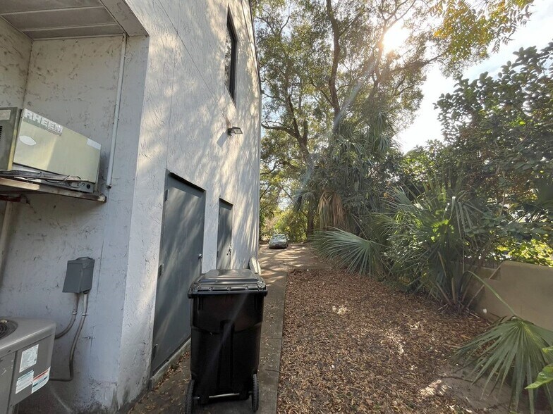 More Photos Of 200 N Thornton Ave, Orlando Office For Sale