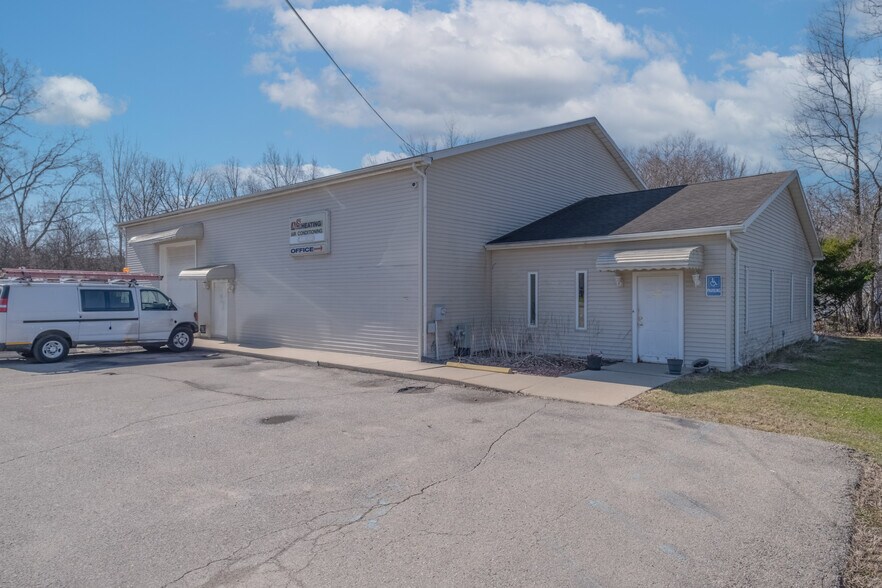 Primary Photo Of 2170 Lavelle Rd, Flint Flex For Sale