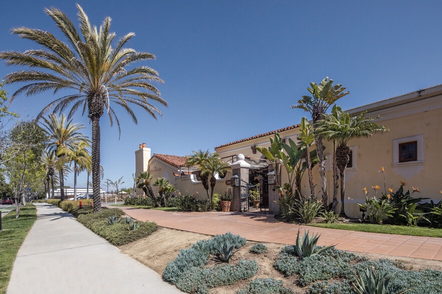 More Photos Of 3100 Ocean Park Blvd, Santa Monica Unknown For Lease