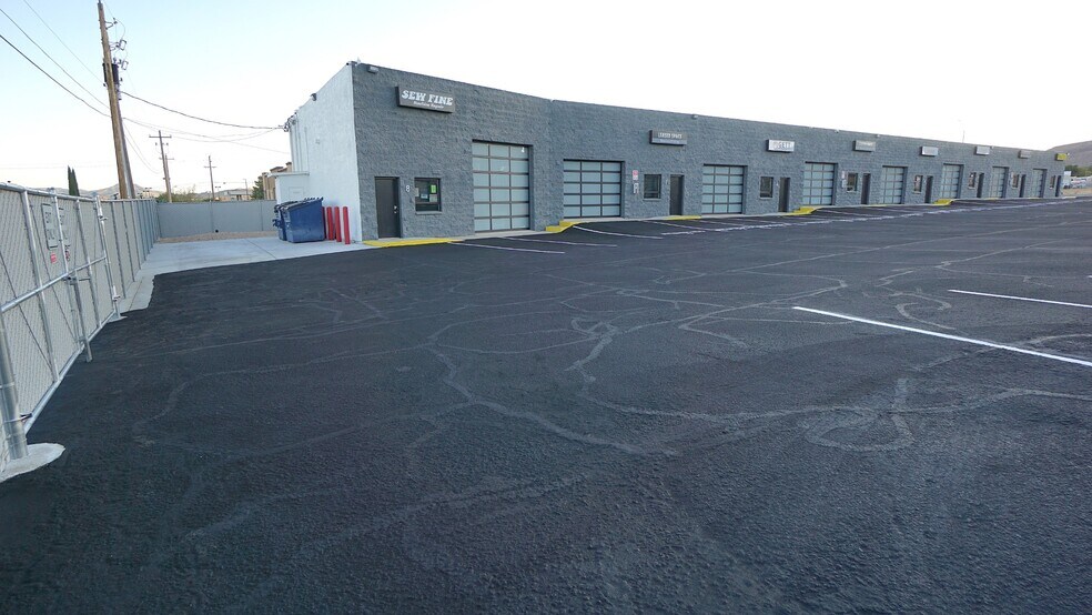 More Photos Of 4030 Stockton Hill Rd, Kingman Light Distribution For Sale