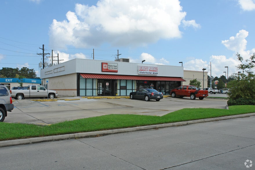 More Photos Of 110 Ormond Center Ct, Destrehan Freestanding For Lease