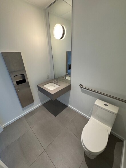 More Photos Of 1455 NW 11th Ave, Portland Multifamily For Sale