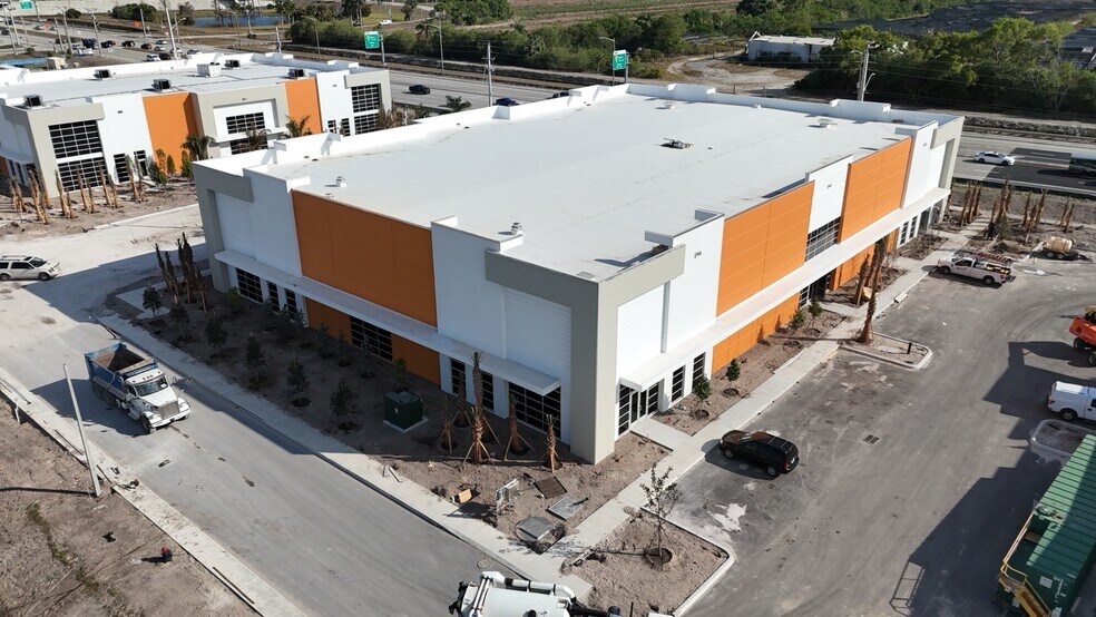 More Photos Of 8289 Boynton Beach Blvd, Boynton Beach Unknown For Lease