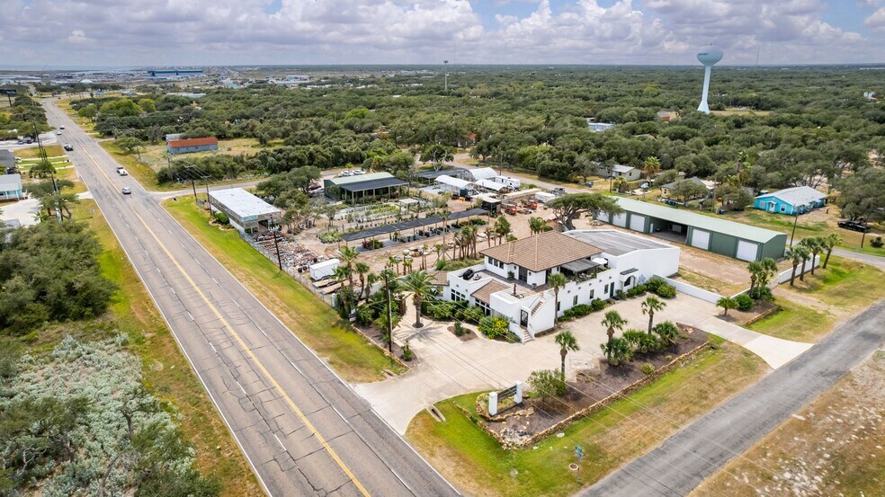 More Photos Of 1703 Highway 35 S, Rockport Office Residential For Sale