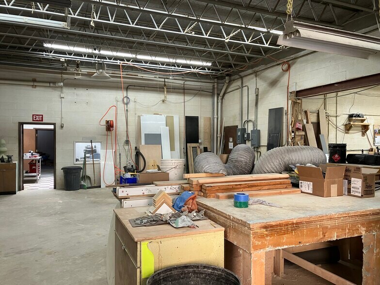 More Photos Of 173 Sassafras St, Millington Cement Gravel Plant For Sale