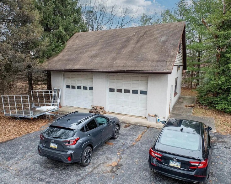 More Photos Of 1388 S Hanover St, Pottstown Light Manufacturing For Lease