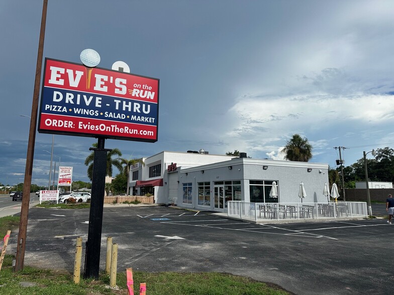 Primary Photo Of 3155 Clark Rd, Sarasota Convenience Store For Lease