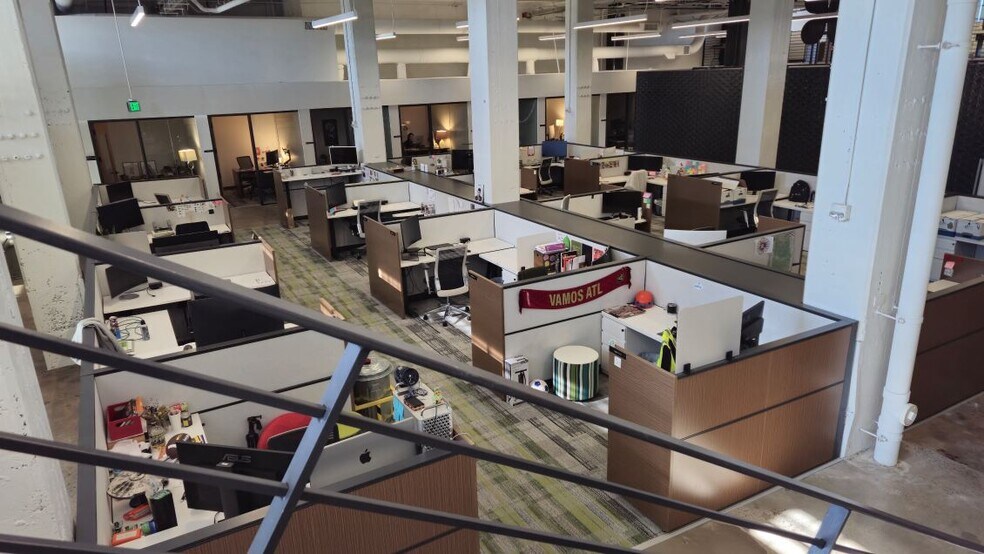 More Photos Of 100 12th St S, Birmingham Office For Lease