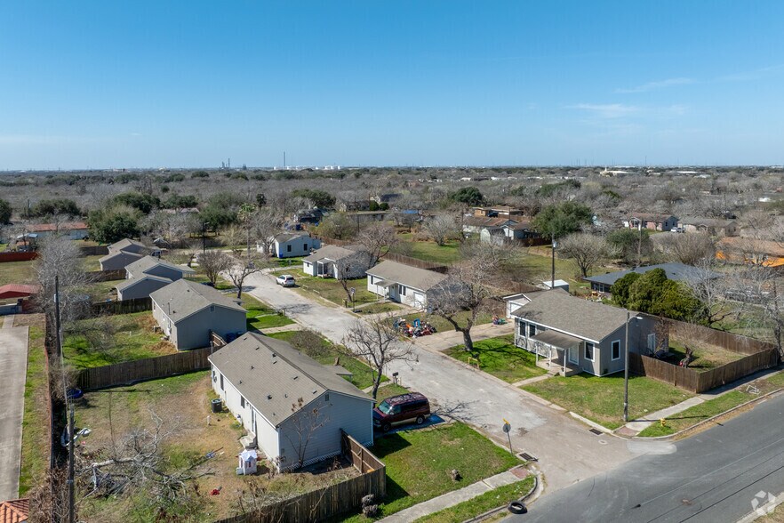 More Photos Of 10901 Annaville Rd, Corpus Christi Apartments For Sale