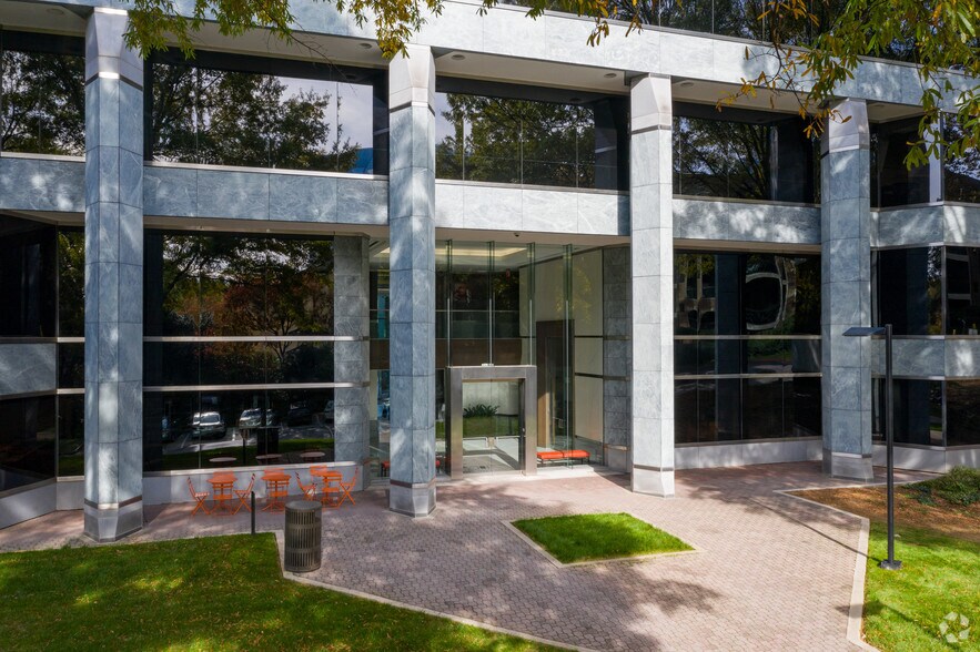 More Photos Of 3490 Piedmont Rd NE, Atlanta Office For Lease