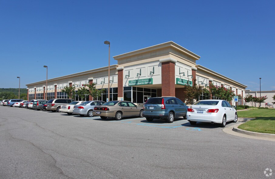 More Photos Of 2750 Carl T Jones Dr SE, Huntsville Unknown For Lease