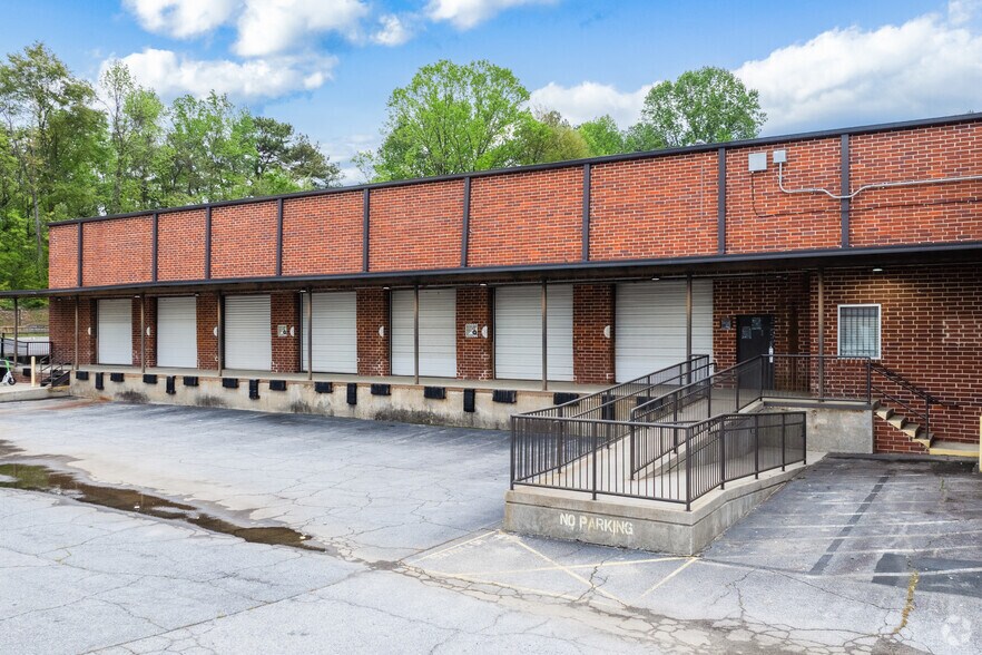 More Photos Of 1365 English St NW, Atlanta Warehouse For Lease