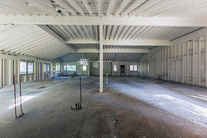 More Photos Of 8000 E Prentice Ave, Englewood Office For Sale