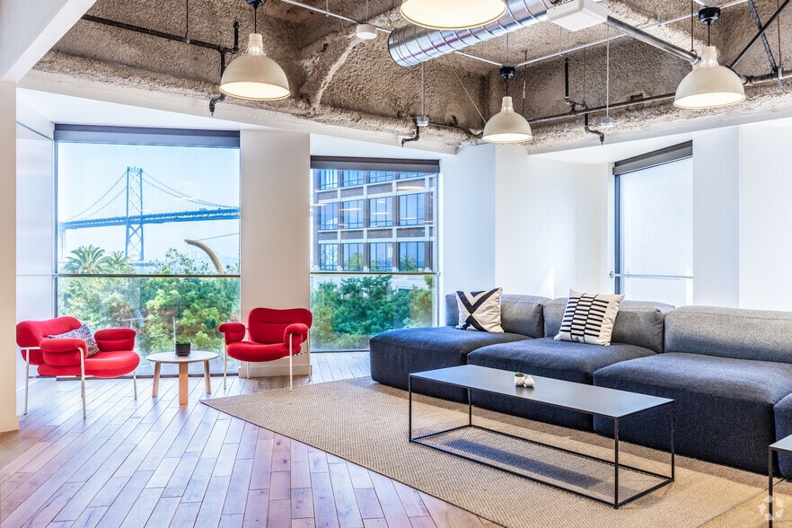 More Photos Of 201 Spear St, San Francisco Coworking Space