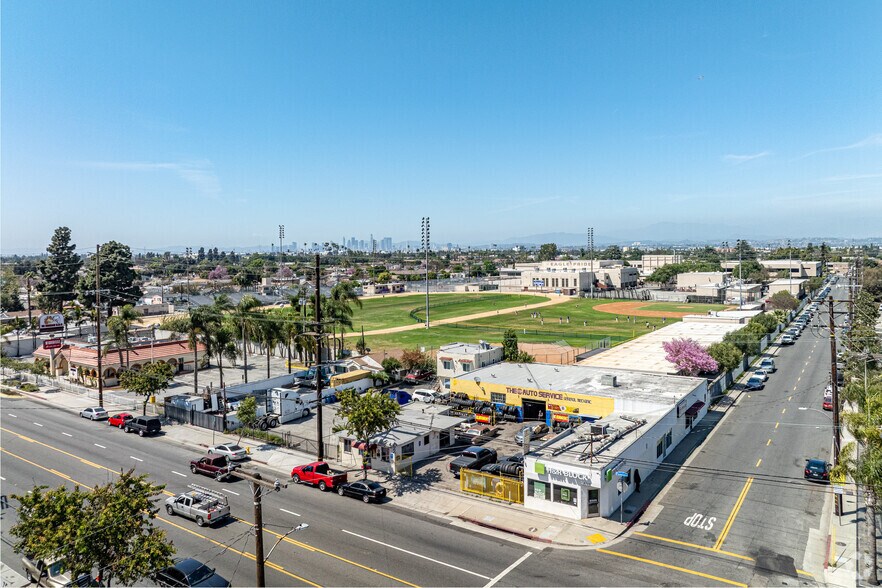 More Photos Of 4357-4359 Florence Ave, Bell Storefront For Sale