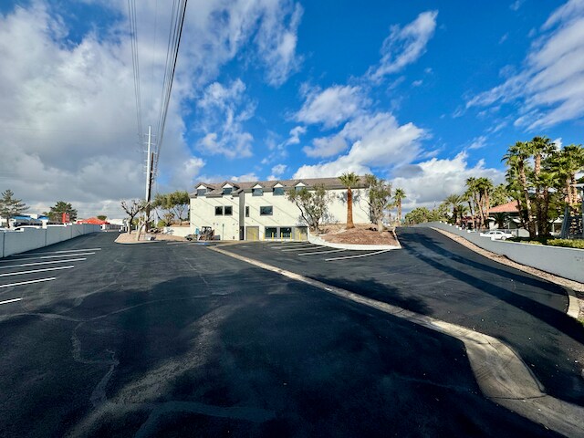 More Photos Of 4386 S Eastern Ave, Las Vegas Office For Sale