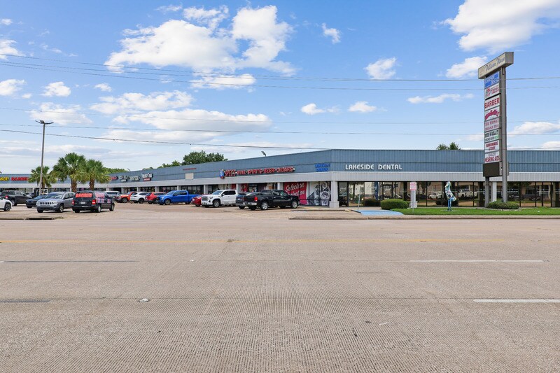 More Photos Of 3100-3150 Nasa Rd, Seabrook Unknown For Lease