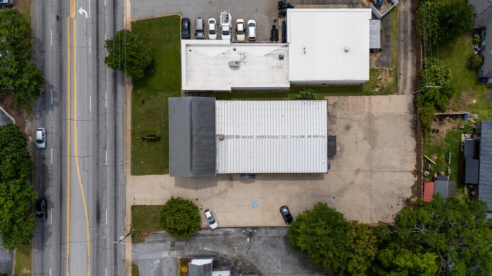 More Photos Of 1914 E Main St, Spartanburg Freestanding For Lease