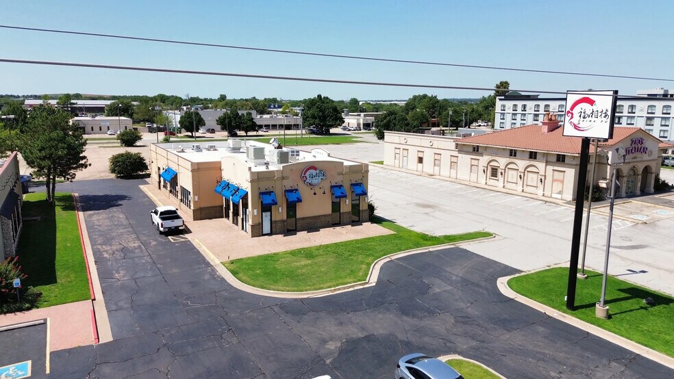 More Photos Of 2035 S Meridian Ave, Oklahoma City Restaurant For Sale