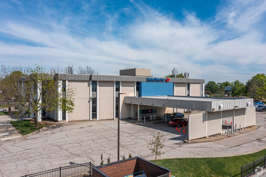 More Photos Of 12345 W 95th St, Lenexa Coworking Space