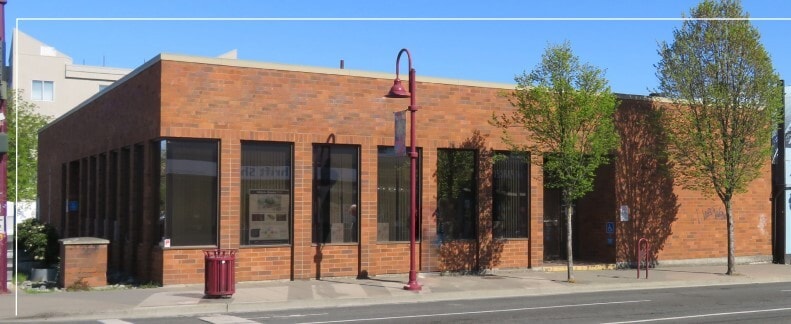Primary Photo Of 2695 Quadra St, Victoria Storefront Retail Office For Lease