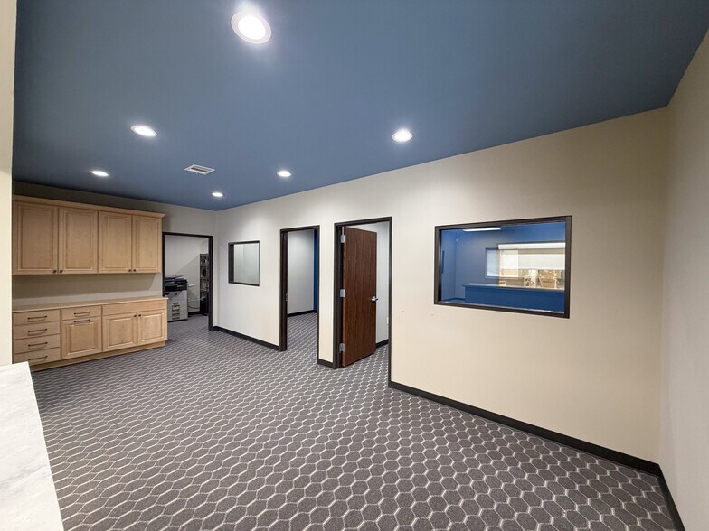 More Photos Of 3642 Bacor Rd, Houston Warehouse For Sale