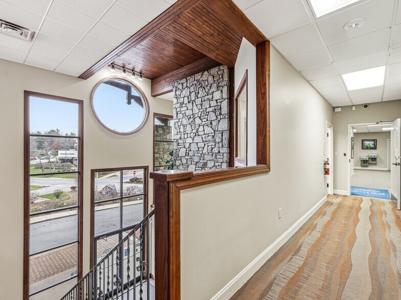 More Photos Of 101 Jack St, Hendersonville Bank For Sale