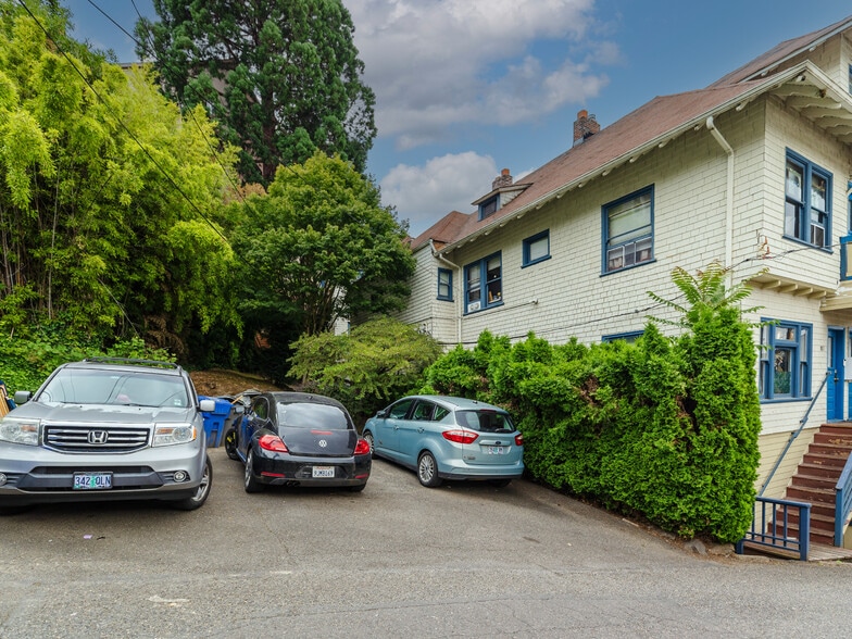 More Photos Of 2308-2326 SW Osage St, Portland Apartments For Sale