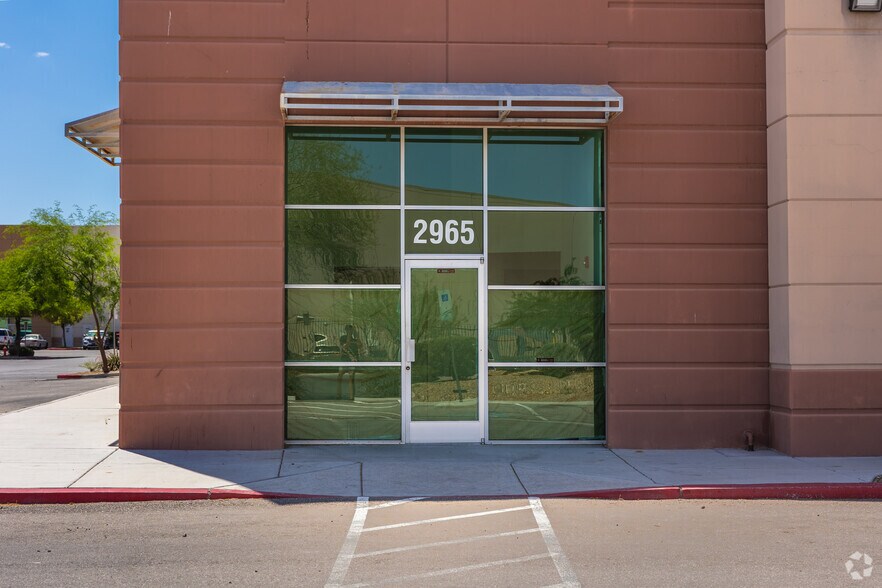 More Photos Of 2965 Coleman St, North Las Vegas Distribution For Lease