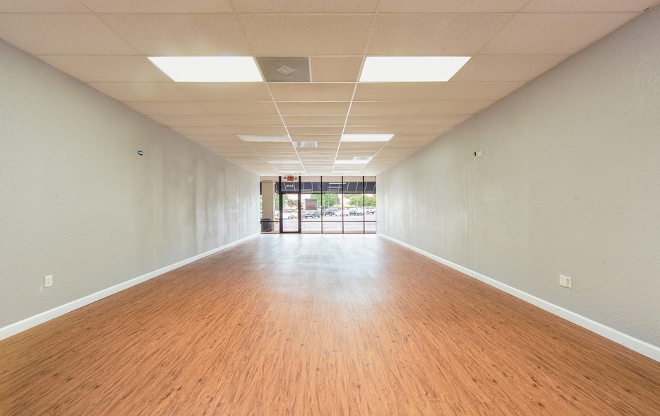 More Photos Of 5008-5018 Old Spartanburg Rd, Taylors Unknown For Lease