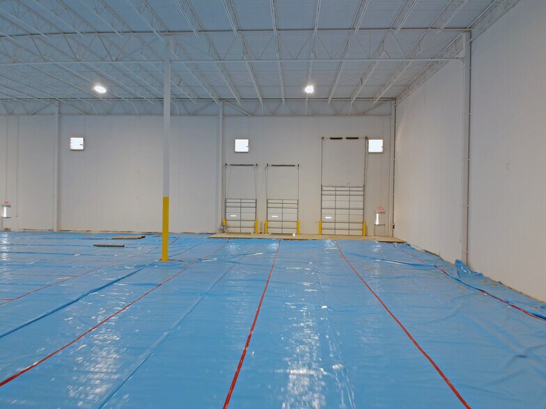 More Photos Of 321 Commerce Pkwy, Early Branch Manufacturing For Sale
