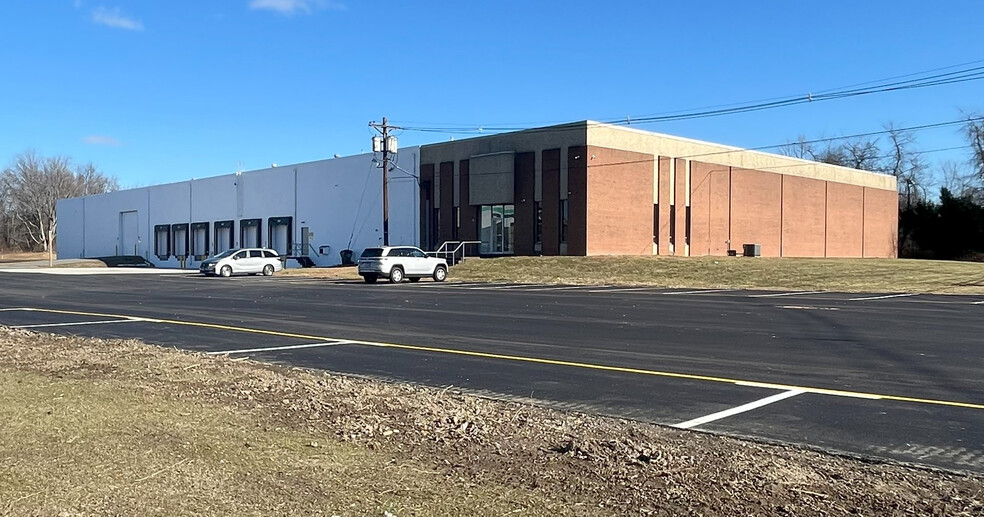 Primary Photo Of 5 Wheeling Rd, Dayton Warehouse For Lease