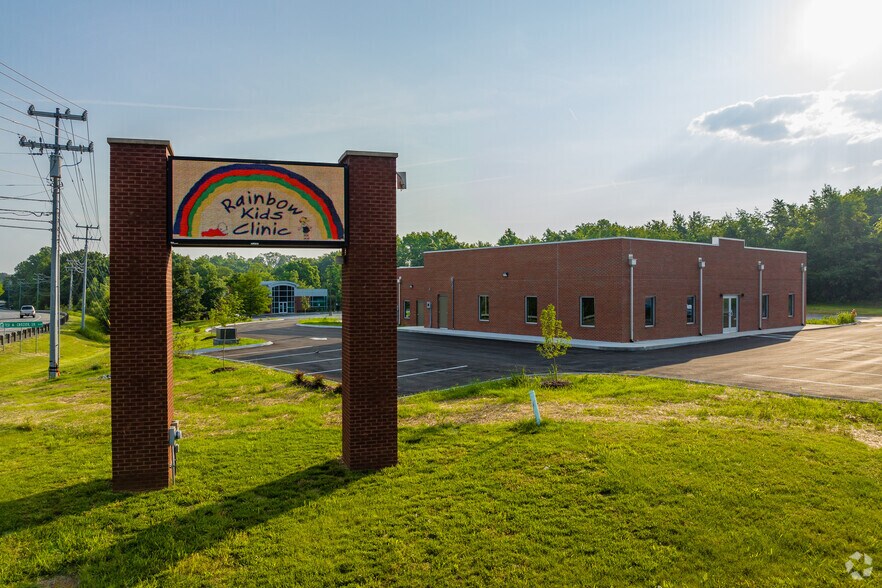 More Photos Of 101 Otis Smith Dr, Clarksville Medical For Lease