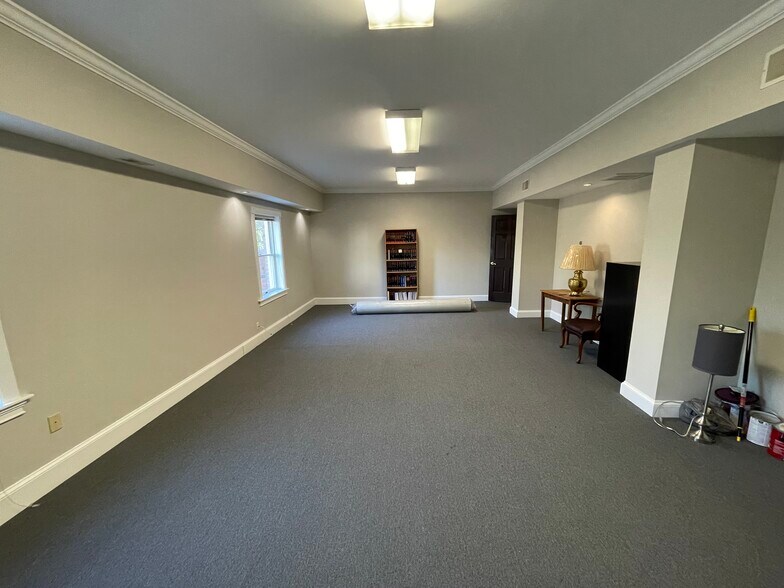More Photos Of 1495 Remount Rd, North Charleston Office Residential For Sale
