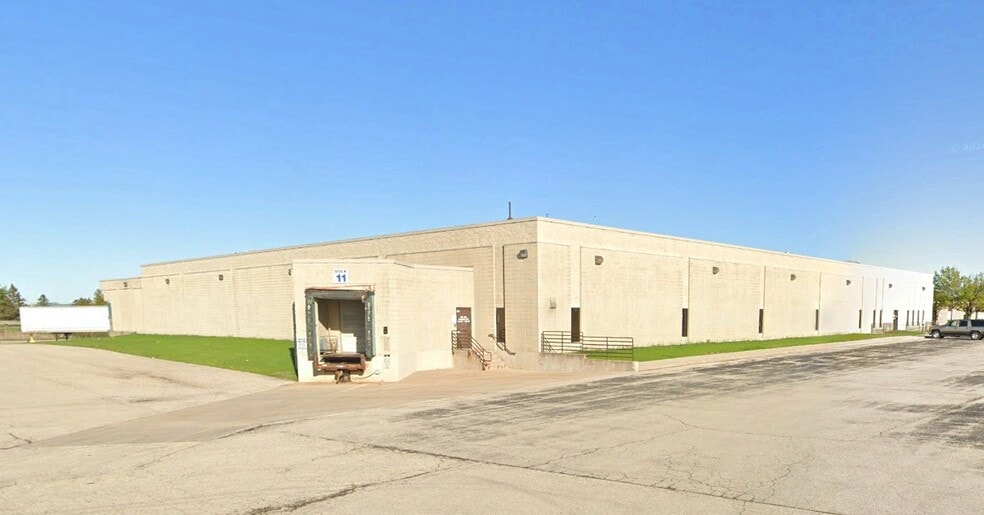 Primary Photo Of N6637 N Rolling Meadows Dr, Fond Du Lac Manufacturing For Lease