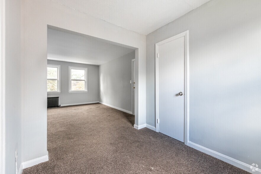 More Photos Of 1832-1864 Forest Hills Blvd, Cleveland Apartments For Sale