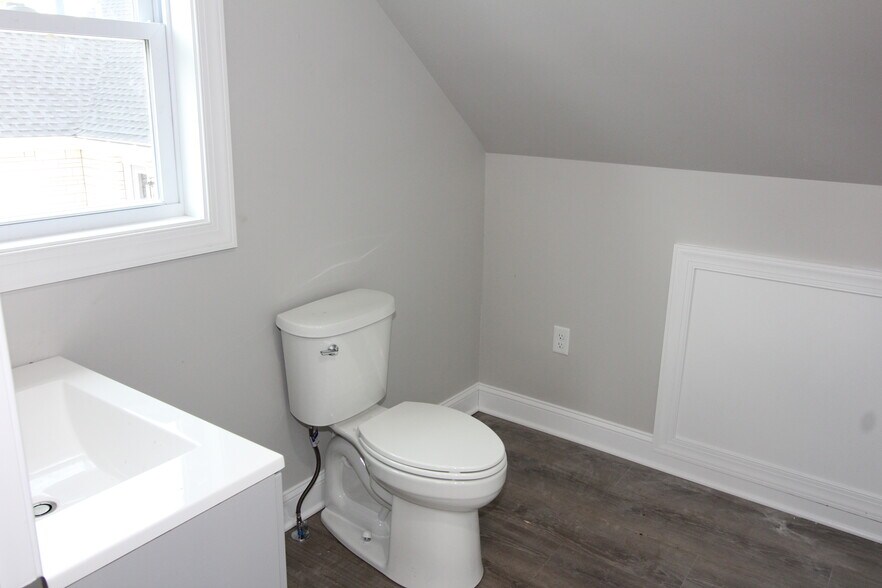 More Photos Of 1058 State 12 Rd, Frenchtown Office For Lease