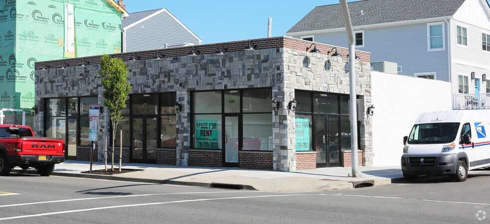 More Photos Of 868-872 W Beech St, Long Beach Storefront For Lease