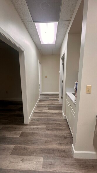 More Photos Of 1544 W 2nd St, Gulf Shores Office For Lease