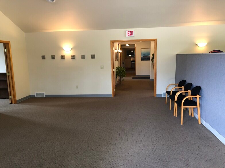 More Photos Of 206 Monroe St, Monroeville Office For Lease